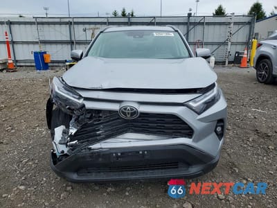 Piąte zdjęcie samochodu w środku: 2025 TOYOTA RAV4 XLE PREMIUM VIN:2T3A1RFV9SW557433 - miniatura