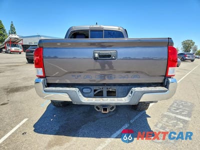 Zdjęcie 6 z 12 samochodu: 2016 TOYOTA TACOMA TRD SPORT DOU VIN:5TFAX5GN4GX064235 - miniatura