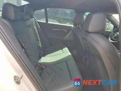 Zdjęcie 10 z 12 samochodu: 2024 BMW I5 EDRIVE 40 VIN:WBY33FK04RCR39327 - miniatura