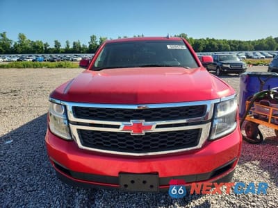 Piąte zdjęcie samochodu w środku: 2018 CHEVROLET SUBURBAN K1500 LT VIN:1GNSKHKC7JR146375 - miniatura