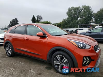 Czwarte zdjęcie samochodu z boku: 2022 KIA NIRO LXS SPECIAL EDITION VIN:KNDCB3LC2N5545707 - miniatura
