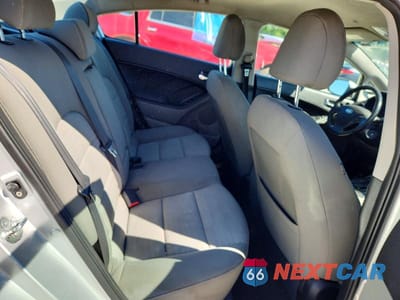 Zdjęcie 10 z 12 samochodu: 2015 KIA FORTE EX VIN:KNAFX4A82F5282037 - miniatura
