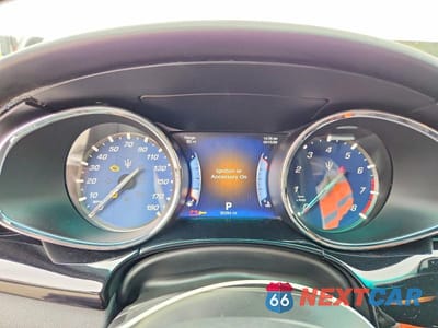 Zdjęcie 9 z 12 samochodu: 2016 MASERATI QUATTROPORTE S VIN:ZAM56RPA3G1184356 - miniatura