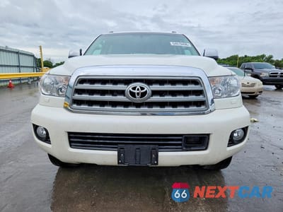 Piąte zdjęcie samochodu w środku: 2017 TOYOTA SEQUOIA PLATINUM VIN:5TDDW5G18HS155383 - miniatura