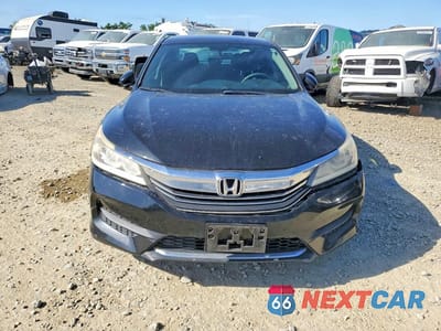 Piąte zdjęcie samochodu w środku: 2016 HONDA ACCORD LX VIN:1HGCR2F33GA186655 - miniatura
