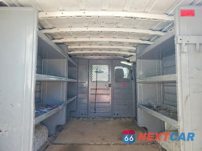 Zdjęcie 10 z 13 samochodu: 2016 NISSAN NV 1500 S VIN:1N6BF0KM3GN808795 - miniatura