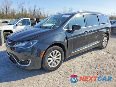 2018 CHRYSLER PACIFICA TOURING L 2C4RC1BG2JR120727 - główne zdjęcie licytacji z USA - miniatura