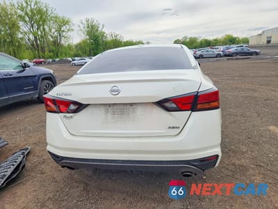 Zdjęcie 6 z 13 samochodu: 2019 NISSAN ALTIMA SR VIN:1N4BL4CW5KN317940 - miniatura