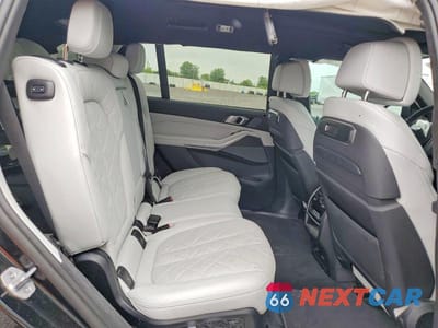 Zdjęcie 11 z 13 samochodu: 2025 BMW X7 XDRIVE40I VIN:5UX23EM09S9W78234 - miniatura