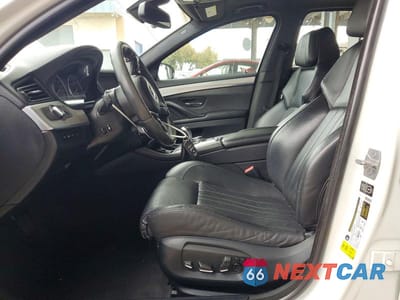 Zdjęcie 7 z 12 samochodu: 2015 BMW M5 VIN:WBSFV9C54FD594903 - miniatura