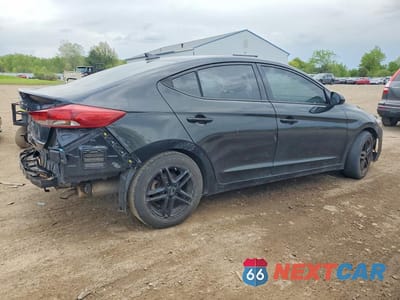Trzecie zdjęcie samochodu z tyłu: 2018 HYUNDAI ELANTRA SEL VIN:5NPD84LF4JH231005 - miniatura