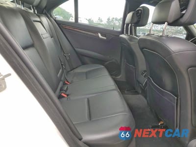 Zdjęcie 10 z 12 samochodu: 2013 MERCEDES-BENZ C 300 4MATIC VIN:WDDGF8AB3DG128621 - miniatura