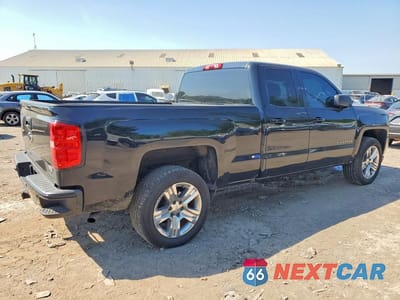 Trzecie zdjęcie samochodu z tyłu: 2019 CHEVROLET SILVERADO LD K1500 CUSTOM VIN:2GCVKMEC4K1210280 - miniatura