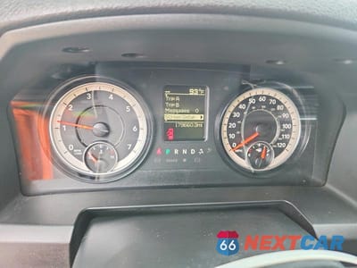 Zdjęcie 9 z 12 samochodu: 2021 RAM 1500 CLASSIC TRADESMAN VIN:1C6RR6FGXMS512029 - miniatura