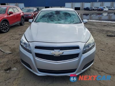 Piąte zdjęcie samochodu w środku: 2013 CHEVROLET MALIBU 1LT VIN:1G11D5SR6DF161823 - miniatura