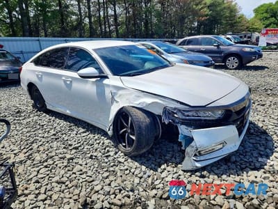 Czwarte zdjęcie samochodu z boku: 2018 HONDA ACCORD SPORT VIN:1HGCV1F30JA027850 - miniatura