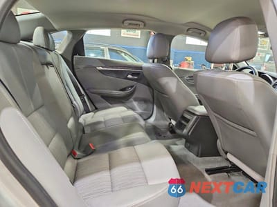 Zdjęcie 10 z 12 samochodu: 2019 CHEVROLET IMPALA LS VIN:2G11X5S31K9115101 - miniatura