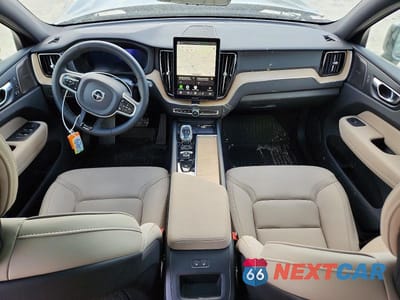 Zdjęcie 8 z 13 samochodu: 2026 VOLVO XC60 PLUS VIN:YV4M12RC4T1437065 - miniatura