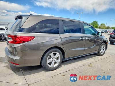 Trzecie zdjęcie samochodu z tyłu: 2019 HONDA ODYSSEY EXL VIN:5FNRL6H72KB035954 - miniatura