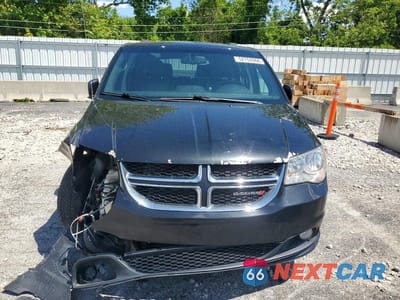 Piąte zdjęcie samochodu w środku: 2017 DODGE GRAND CARAVAN SXT VIN:2C4RDGCG0HR863122 - miniatura