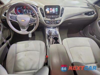 Zdjęcie 8 z 12 samochodu: 2018 CHEVROLET MALIBU LT VIN:1G1ZD5ST3JF152720 - miniatura