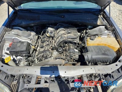 Zdjęcie 11 z 12 samochodu: 2018 CHRYSLER 300 LIMITED VIN:2C3CCAEGXJH145936 - miniatura