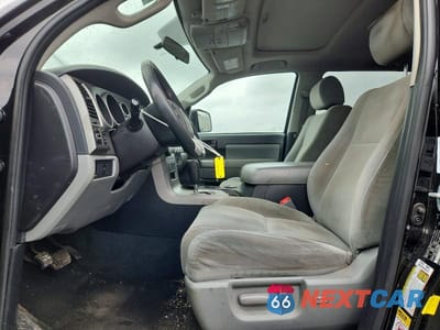 Zdjęcie 7 z 13 samochodu: 2017 TOYOTA SEQUOIA SR5 VIN:5TDZY5G14HS068354 - miniatura