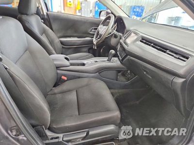 Zdjęcie 7 z 12 samochodu: 2017 HONDA HR-V EX VIN:3CZRU5H59HG705972 - miniatura