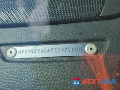 Zdjęcie 12 z 12 samochodu: 2005 VOLVO XC70 VIN:YV1SZ592651197560 - miniatura