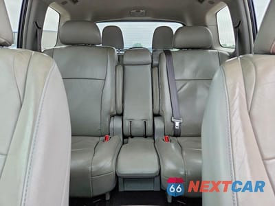 Zdjęcie 10 z 13 samochodu: 2013 TOYOTA HIGHLANDER SE VIN:5TDZK3EHXDS101969 - miniatura
