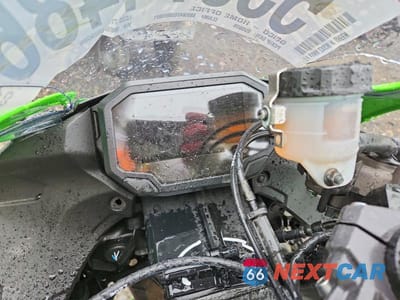 Zdjęcie 7 z 8 samochodu: 2024 KAWASAKI ZX636 K VIN:JKBZXJK14RA000529 - miniatura