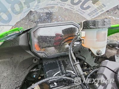 Zdjęcie 7 z 8 samochodu: 2024 KAWASAKI ZX636 K VIN:JKBZXJK14RA000529 - miniatura