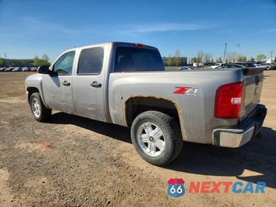 Drugie zdjęcie samochodu z przodu: 2008 CHEVROLET SILVERADO K1500 VIN:2GCEK133981320977 - miniatura