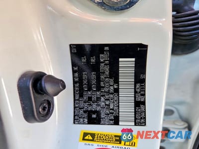 Zdjęcie 12 z 12 samochodu: 2017 TOYOTA HIGHLANDER SE VIN:5TDJZRFH2HS399241 - miniatura