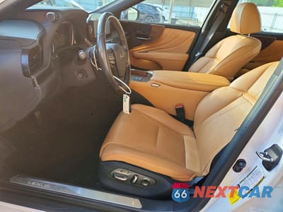 Zdjęcie 7 z 12 samochodu: 2023 LEXUS LS 500 BASE VIN:JTHD51FF4P5018081 - miniatura