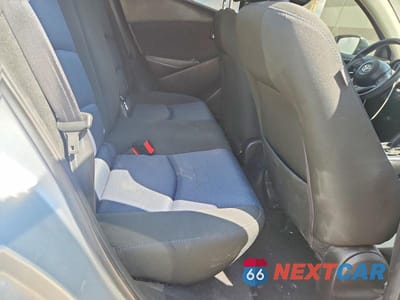 Zdjęcie 10 z 12 samochodu: 2018 TOYOTA YARIS IA BASE VIN:3MYDLBYV6JY321621 - miniatura