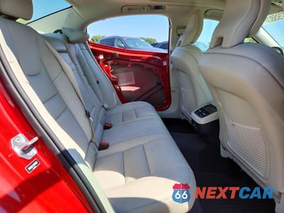 Zdjęcie 10 z 12 samochodu: 2019 VOLVO S60 T6 INSCRIPTION VIN:7JRA22TL1KG013013 - miniatura