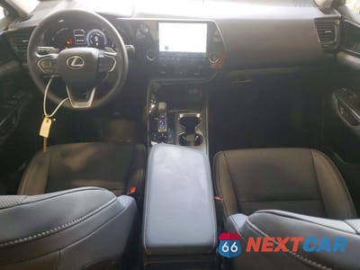 Zdjęcie 8 z 13 samochodu: 2025 LEXUS NX 350H BASE VIN:JTJAKCEZ7S2066556 - miniatura