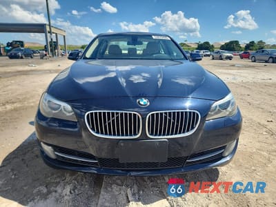 Piąte zdjęcie samochodu w środku: 2015 BMW 528 XI VIN:WBA5A7C58FD625974 - miniatura