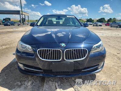 Piąte zdjęcie samochodu w środku: 2015 BMW 528 XI VIN:WBA5A7C58FD625974 - miniatura