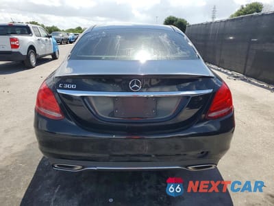 Zdjęcie 6 z 12 samochodu: 2016 MERCEDES-BENZ C 300 VIN:55SWF4JB6GU171703 - miniatura