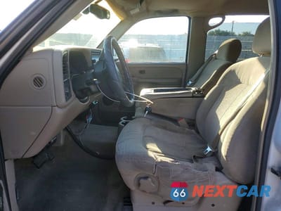 Zdjęcie 7 z 12 samochodu: 2001 CHEVROLET SILVERADO K2500 HEAVY DUTY VIN:1GCHK23UX1F197345 - miniatura