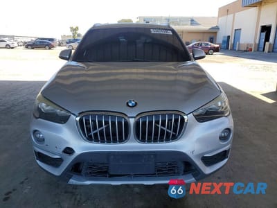 Piąte zdjęcie samochodu w środku: 2016 BMW X1 XDRIVE28I VIN:WBXHT3C30G5E56309 - miniatura