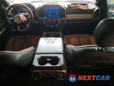 Zdjęcie 8 z 12 samochodu: 2022 FORD F350 SUPER DUTY VIN:1FT8W3DT1NEF56156 - miniatura