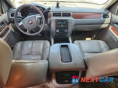 Zdjęcie 8 z 13 samochodu: 2007 GMC YUKON VIN:1GKFK13067J121842 - miniatura