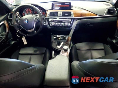 Zdjęcie 8 z 12 samochodu: 2018 BMW 330 I VIN:WBA8B9C55JEE81750 - miniatura