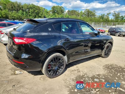 Trzecie zdjęcie samochodu z tyłu: 2017 MASERATI LEVANTE S SPORT VIN:ZN661YUS0HX234917 - miniatura