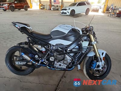 2024 BMW S 1000 RR WB10E6304R6J55352 - główne zdjęcie licytacji z USA - miniatura