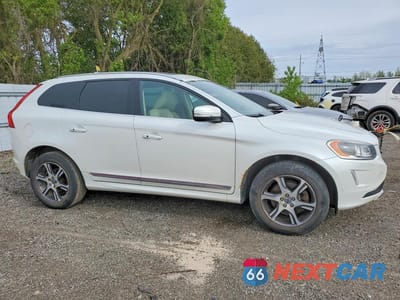 Czwarte zdjęcie samochodu z boku: 2015 VOLVO XC60 T6 PLATINUM VIN:YV4902RD9F2585647 - miniatura