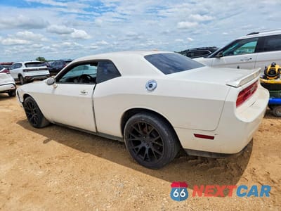 Drugie zdjęcie samochodu z przodu: 2009 DODGE CHALLENGER R VIN:2B3LJ54T49H599071 - miniatura